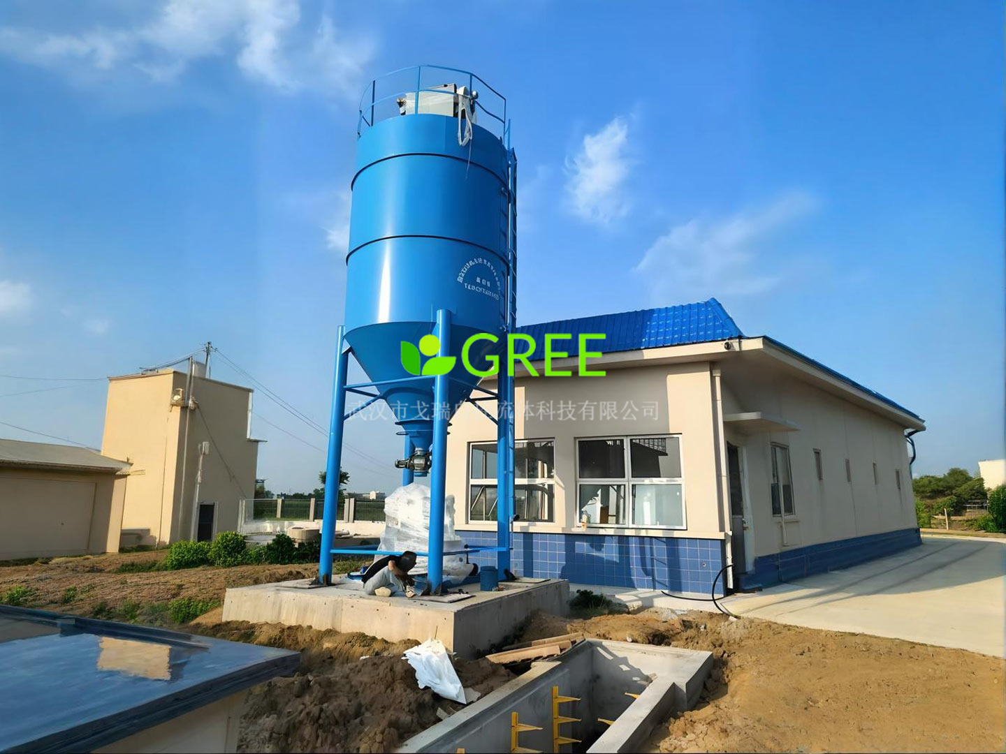 某自来水厂扩建活性炭投加案例